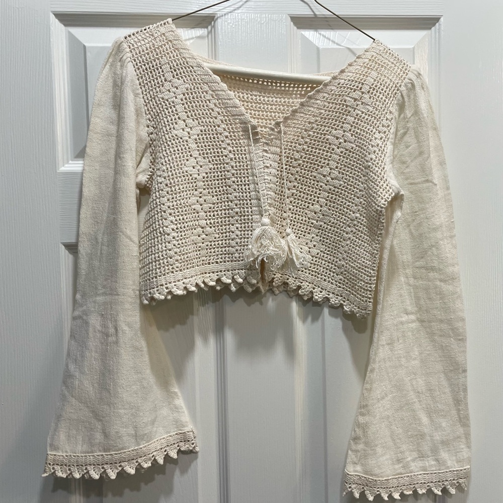 Adorable vintage Boho crop top